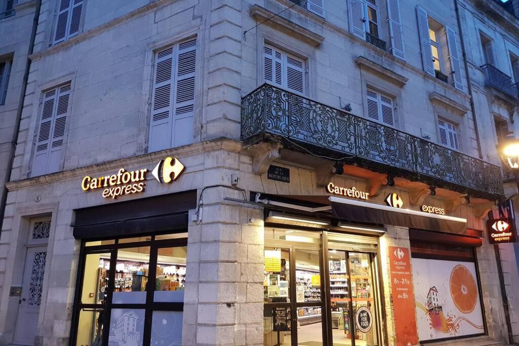 Superbe Loft T4 De 96 M2 Au Coeur Perigueux Apartman Kültér fotó