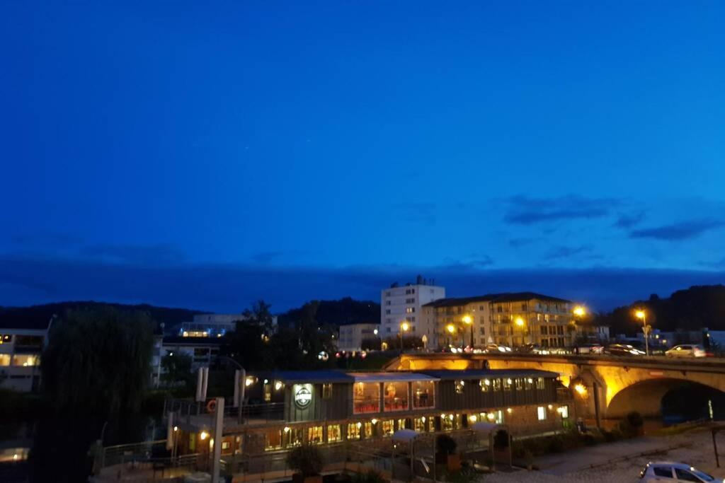 Superbe Loft T4 De 96 M2 Au Coeur Perigueux Apartman Kültér fotó